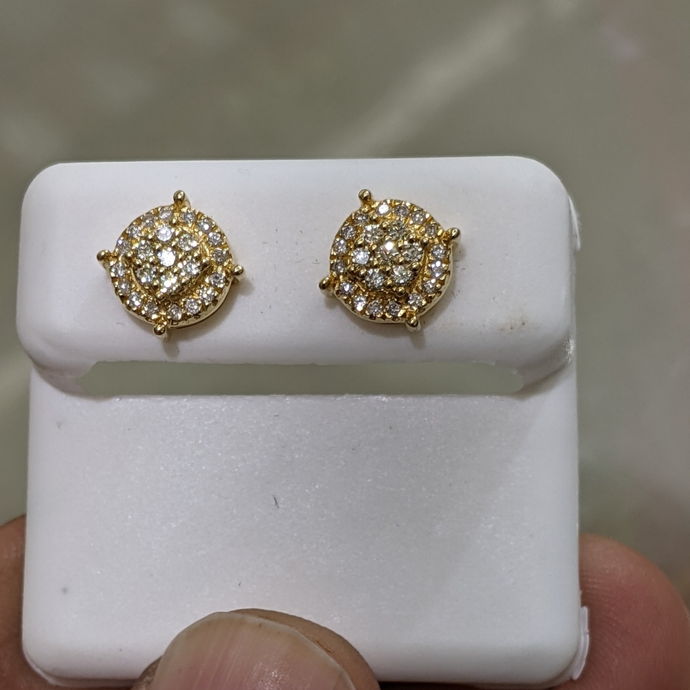 10kt Real Diamond Stud Earring